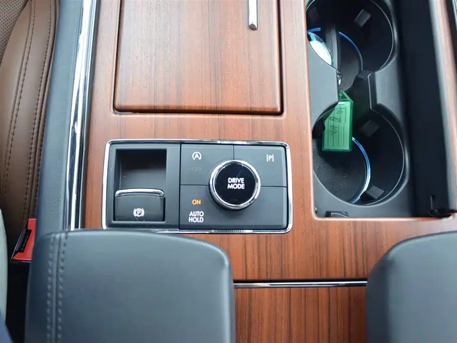 Lincoln Navigator — фото 11