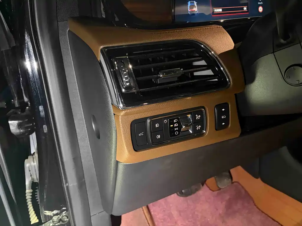 Lincoln Navigator — фото 9