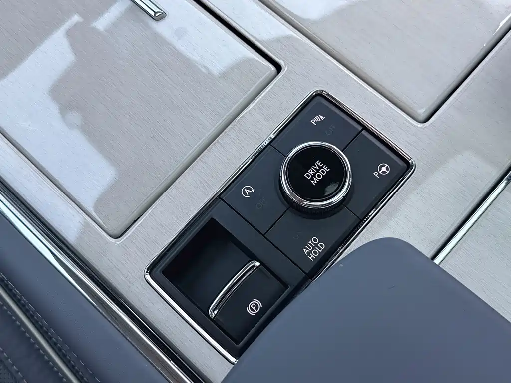 Lincoln Navigator — фото 15