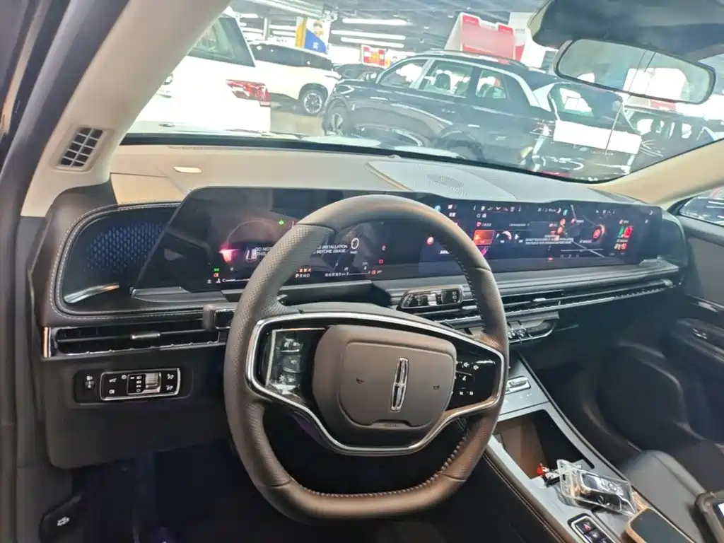 Lincoln Corsair — фото 10