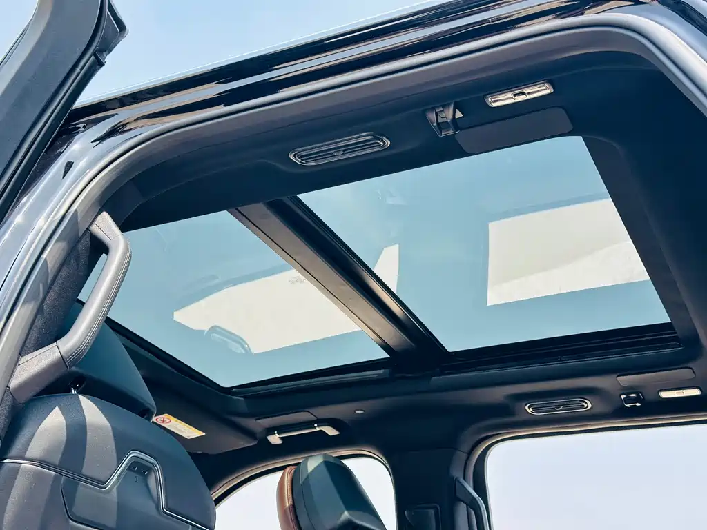 Lincoln Navigator — фото 20