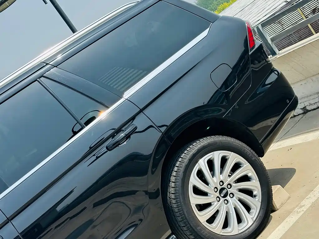 Lincoln Navigator — фото 9