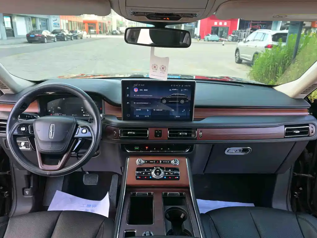 Lincoln Aviator — фото 9