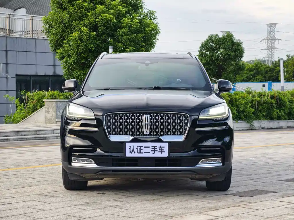 Lincoln Aviator — фото 2