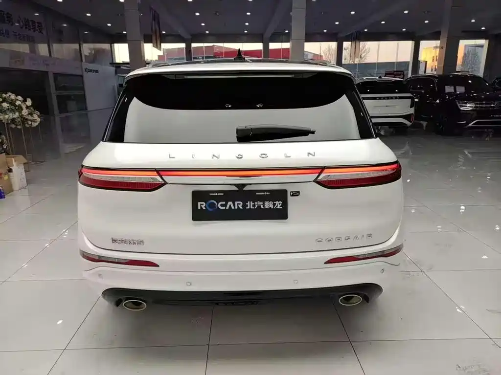 Lincoln Corsair Hybrid — фото 20