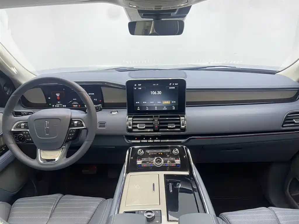 Lincoln Navigator — фото 13