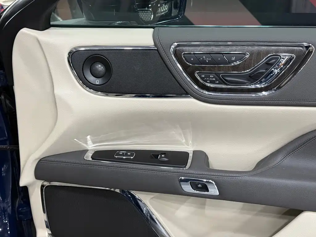 Lincoln Continental — фото 18