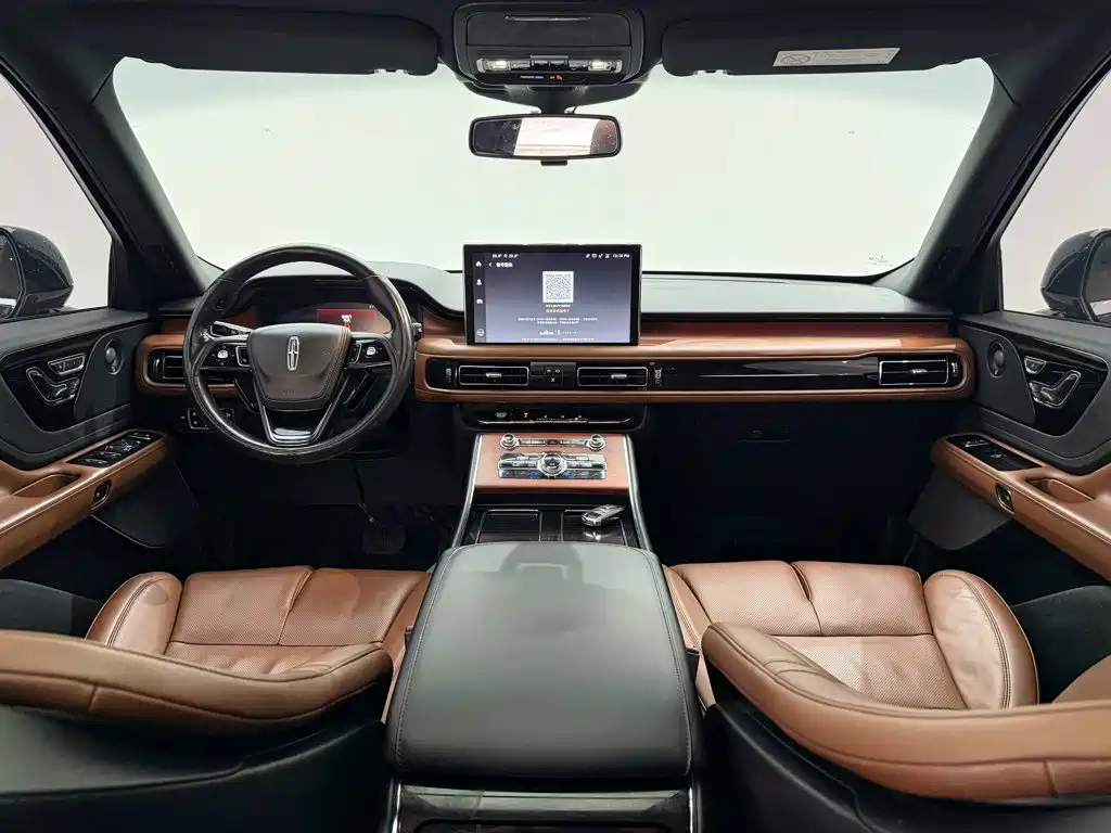 Lincoln Aviator — фото 13