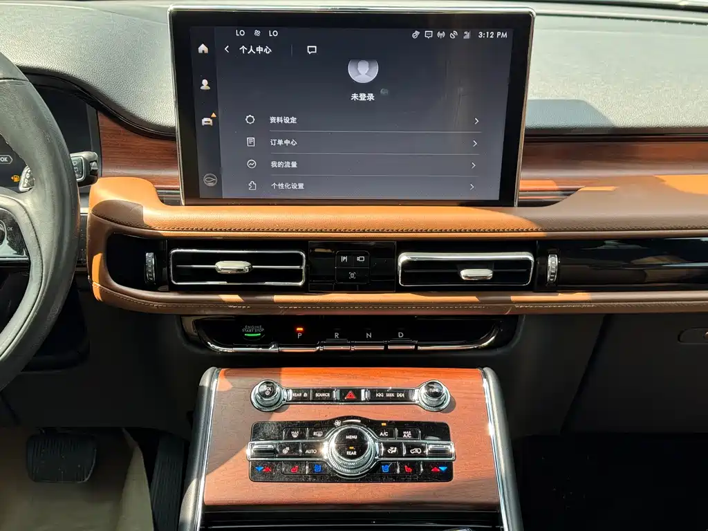 Lincoln Aviator — фото 14