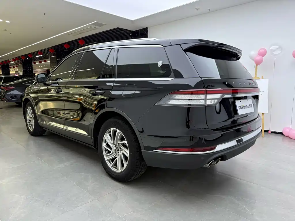 Lincoln Aviator — фото 9