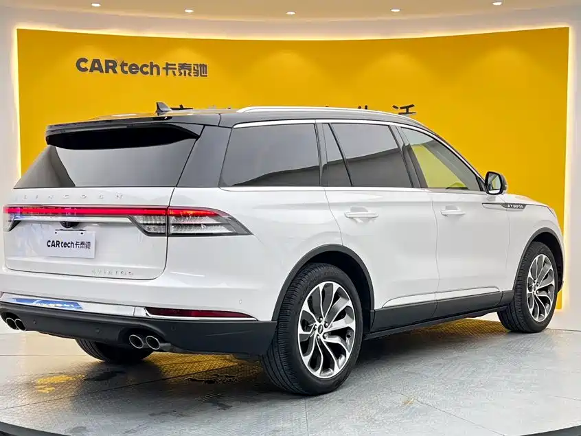 Lincoln Aviator — фото 3