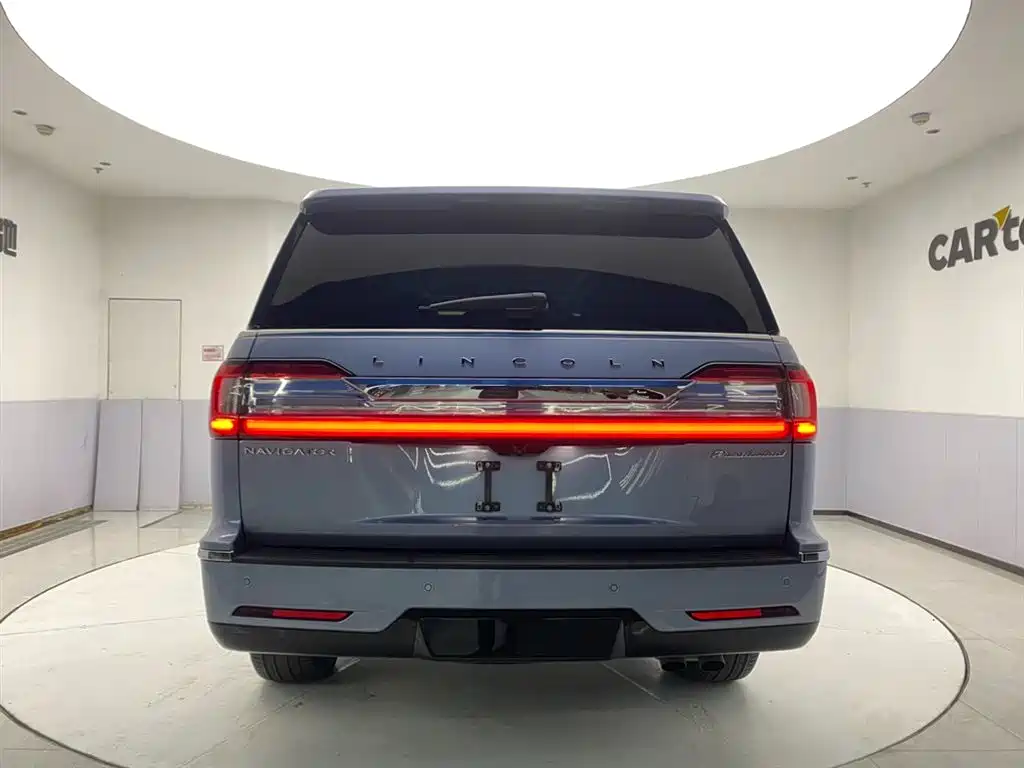 Lincoln Navigator — фото 6