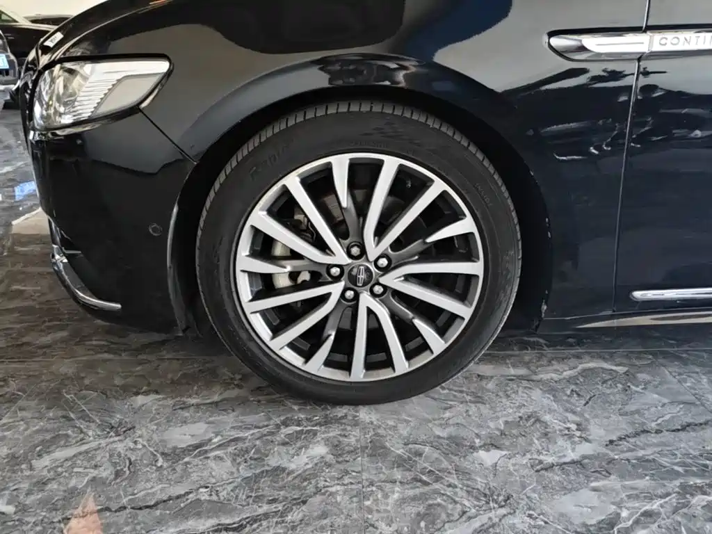 Lincoln Continental — фото 23