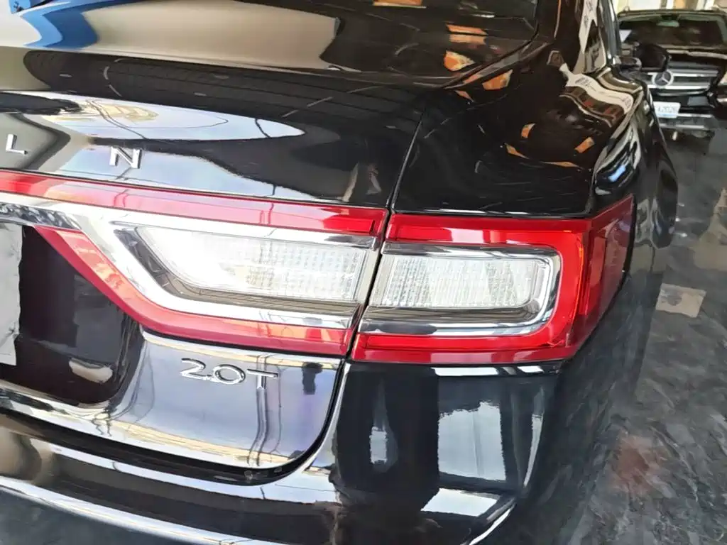 Lincoln Continental — фото 8