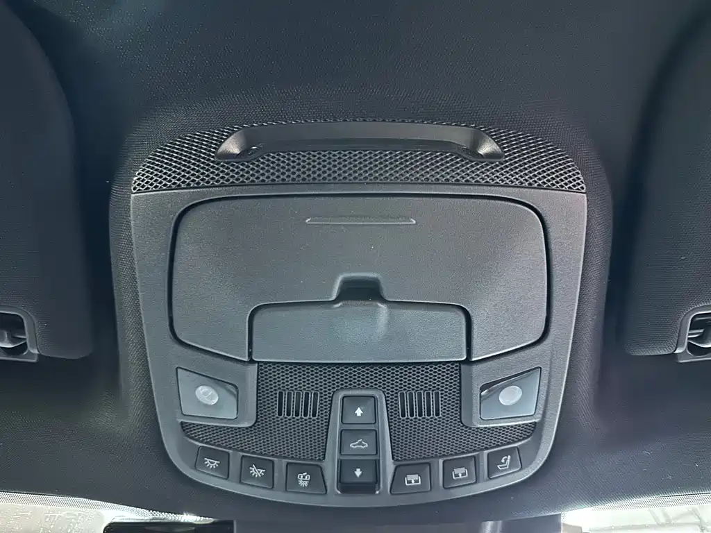 Lincoln Navigator — фото 19