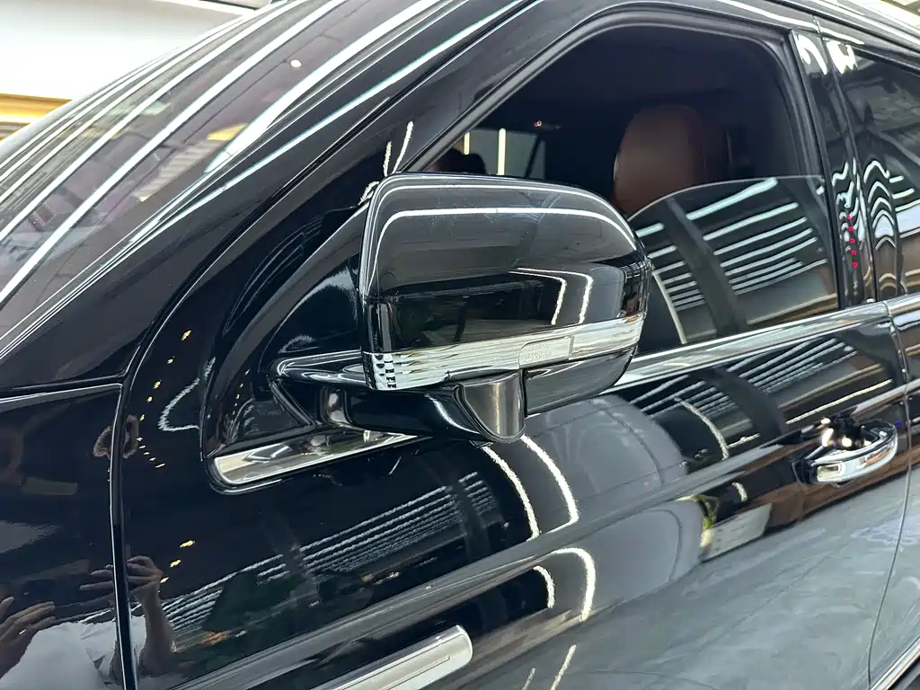Lincoln Navigator — фото 25