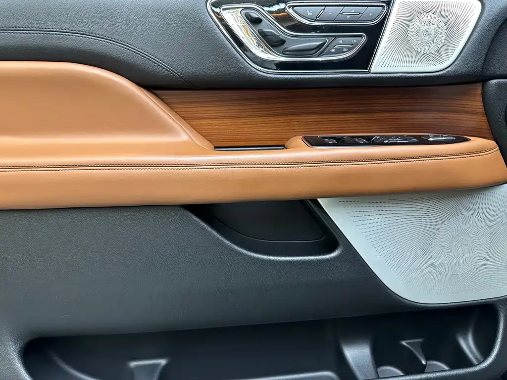 Lincoln Navigator — фото 4