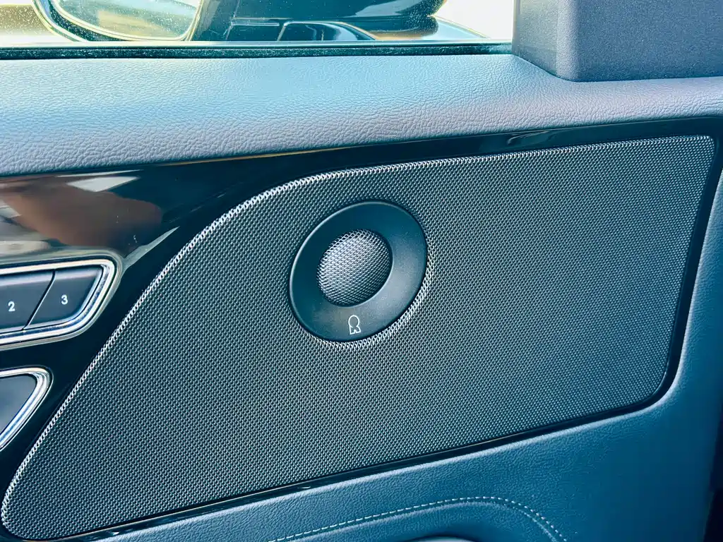 Lincoln Aviator — фото 14