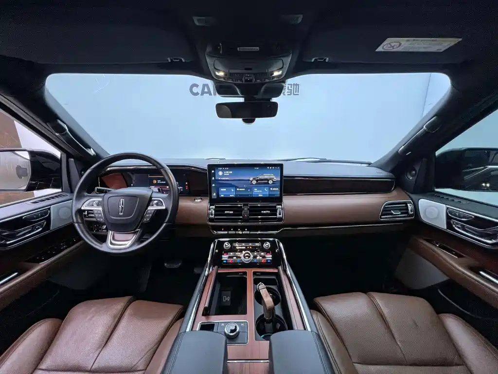Lincoln Navigator — фото 9