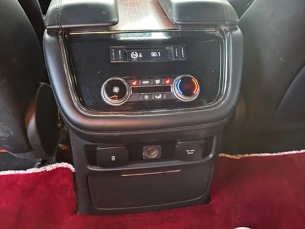 Lincoln Navigator — фото 13