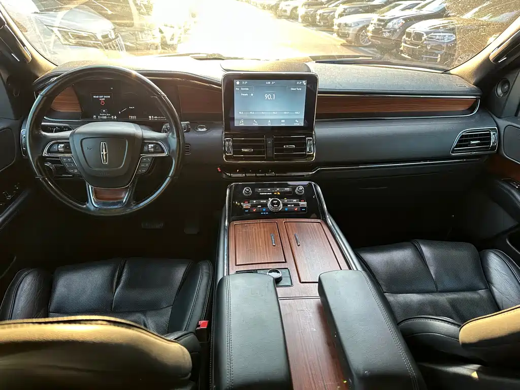 Lincoln Navigator — фото 14