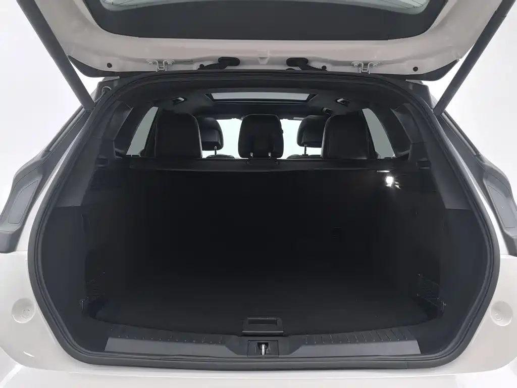 Lincoln MKC — фото 16