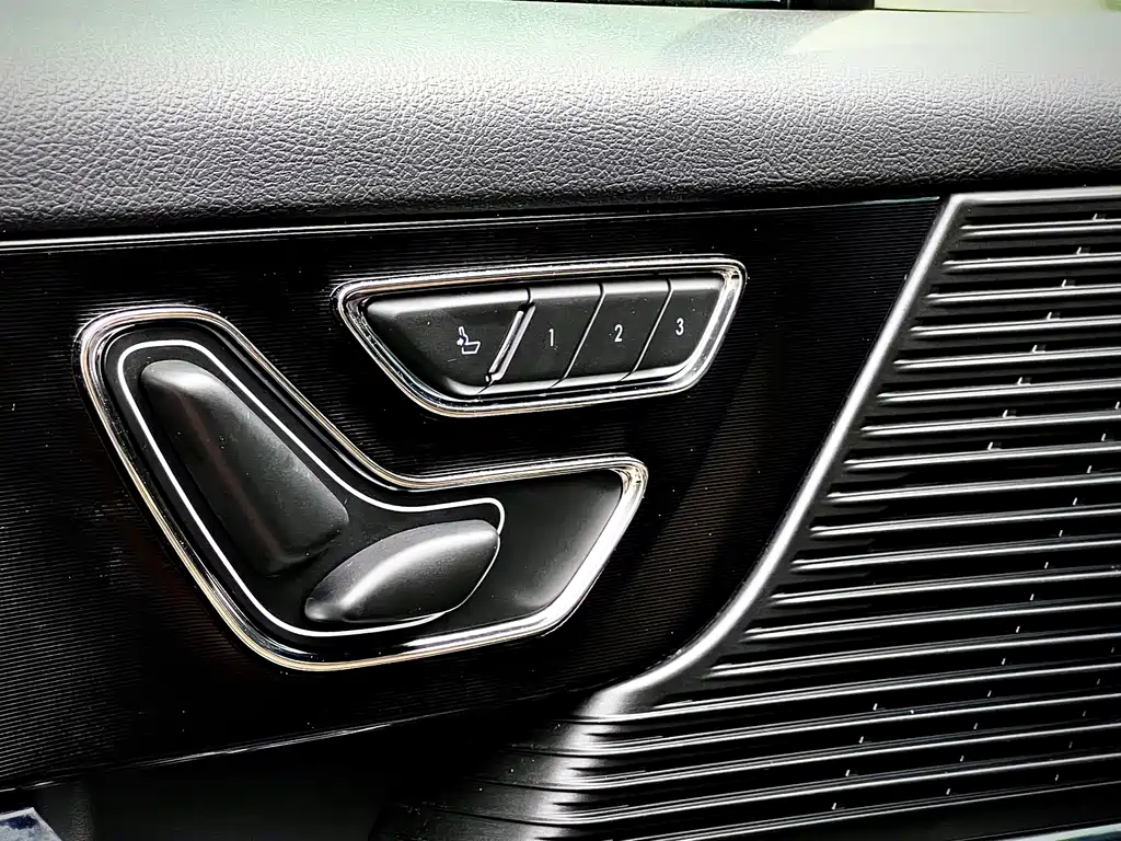 Lincoln Corsair — фото 17