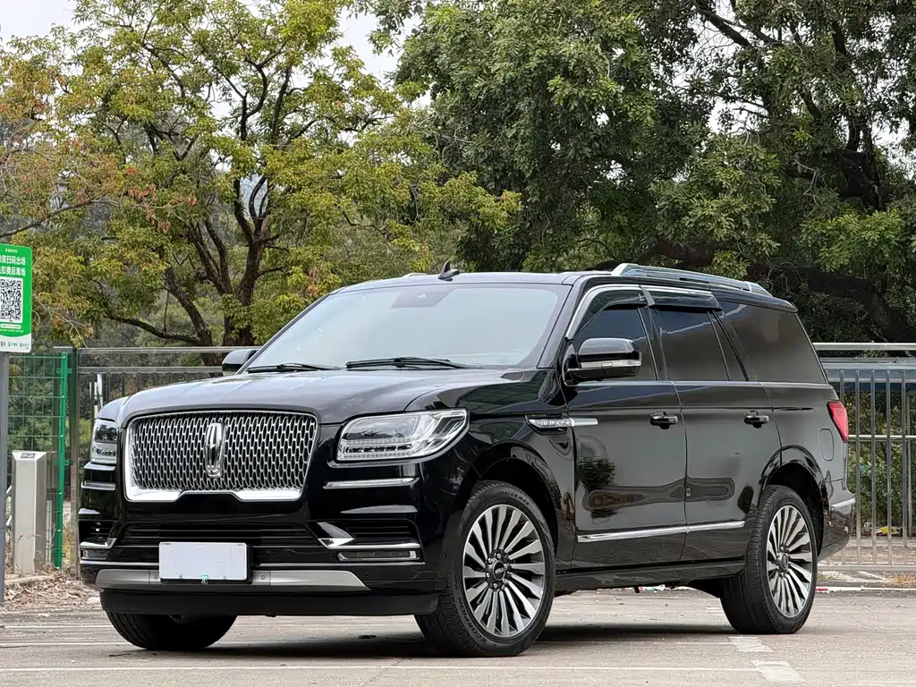 Lincoln Navigator — фото 2