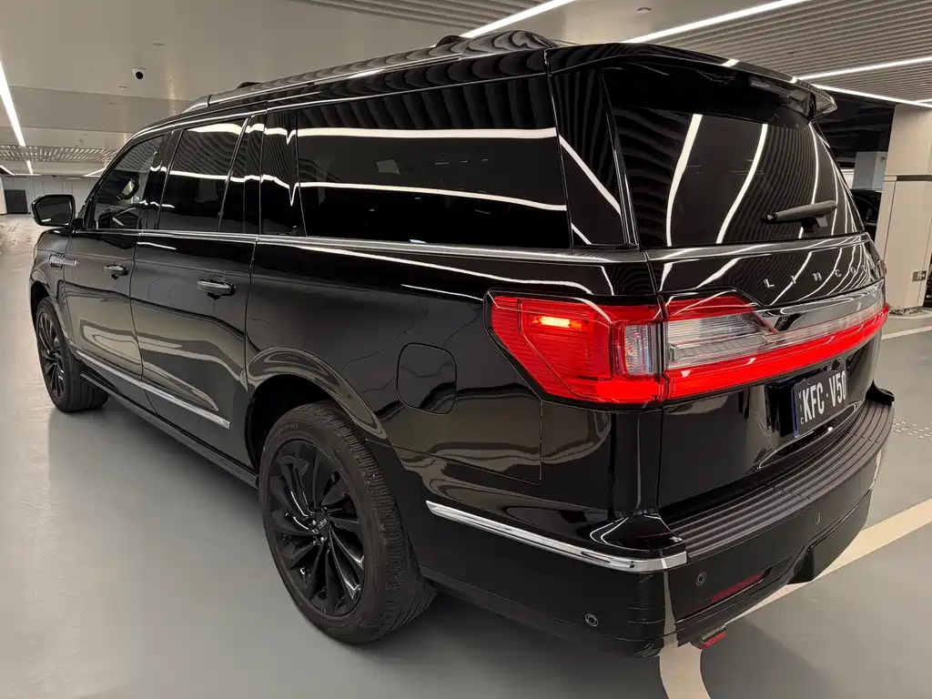 Lincoln Navigator — фото 9