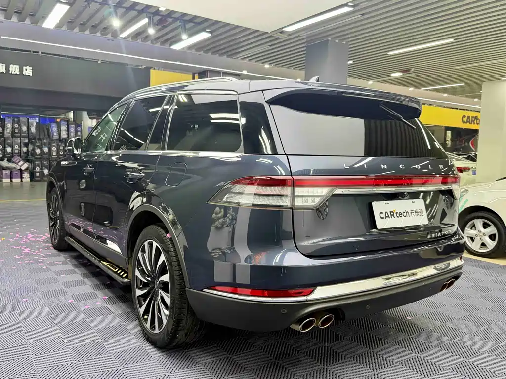 Lincoln Aviator — фото 13