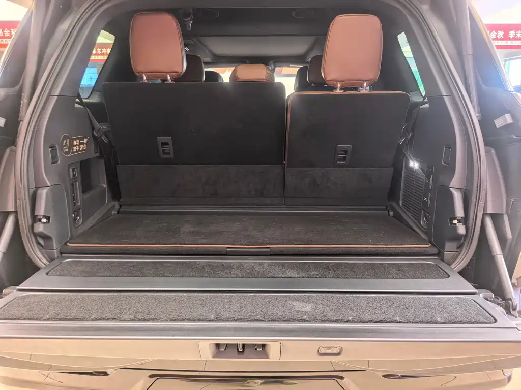 Lincoln Navigator — фото 14