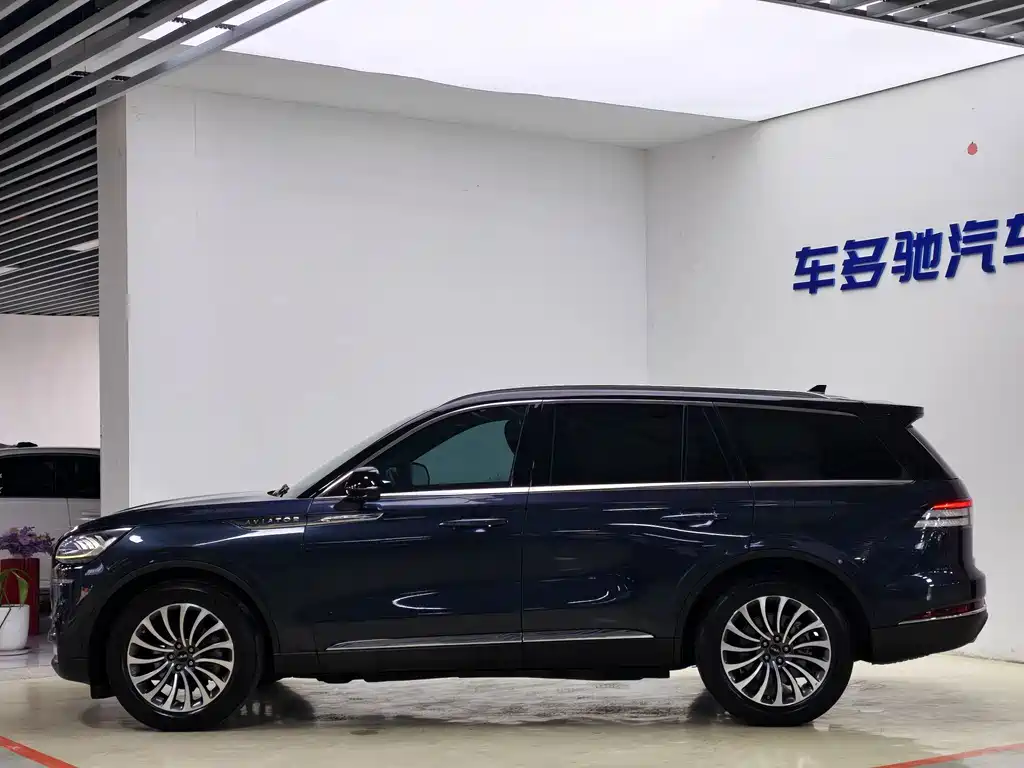 Lincoln Aviator — фото 4