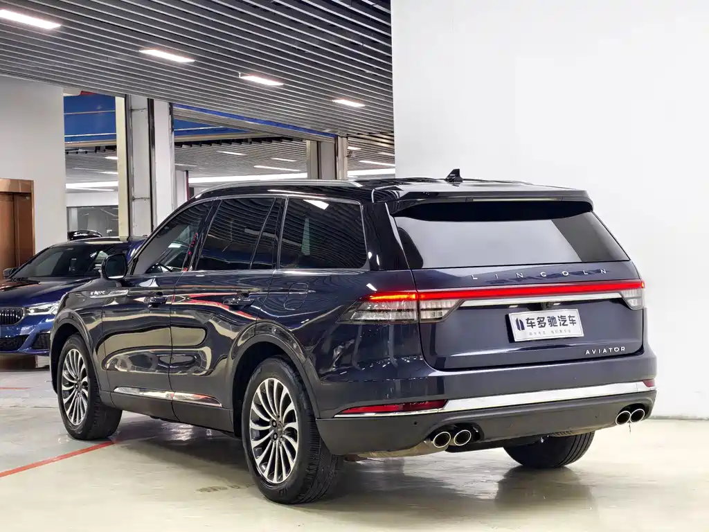 Lincoln Aviator — фото 5