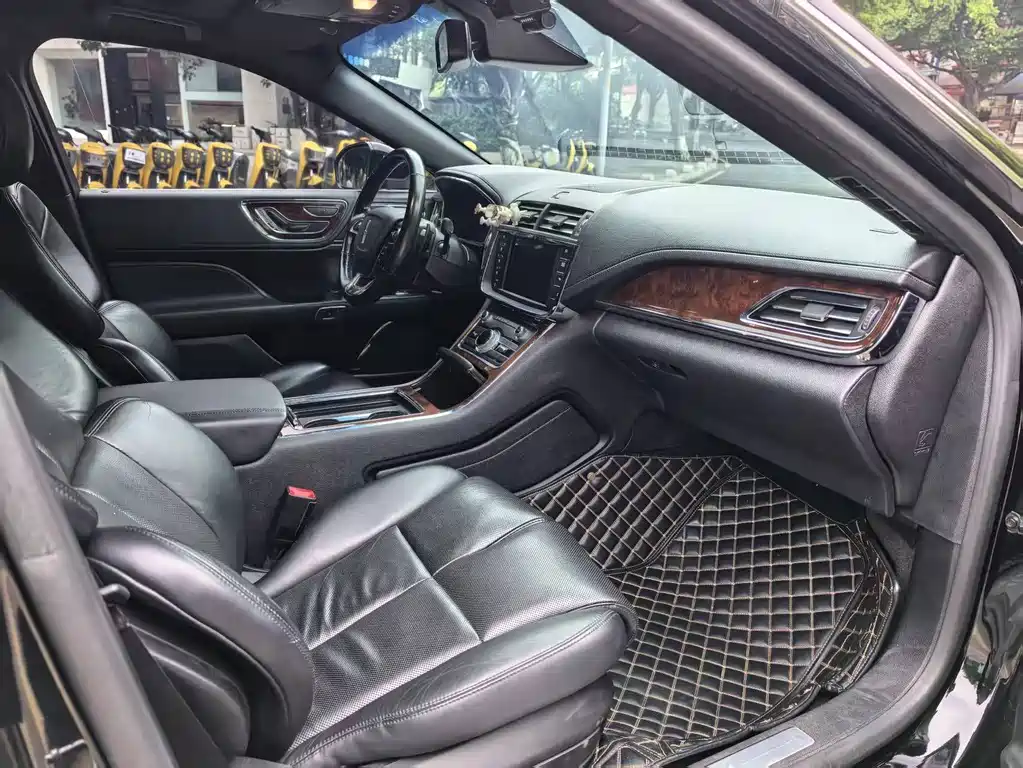 Lincoln Continental — фото 9