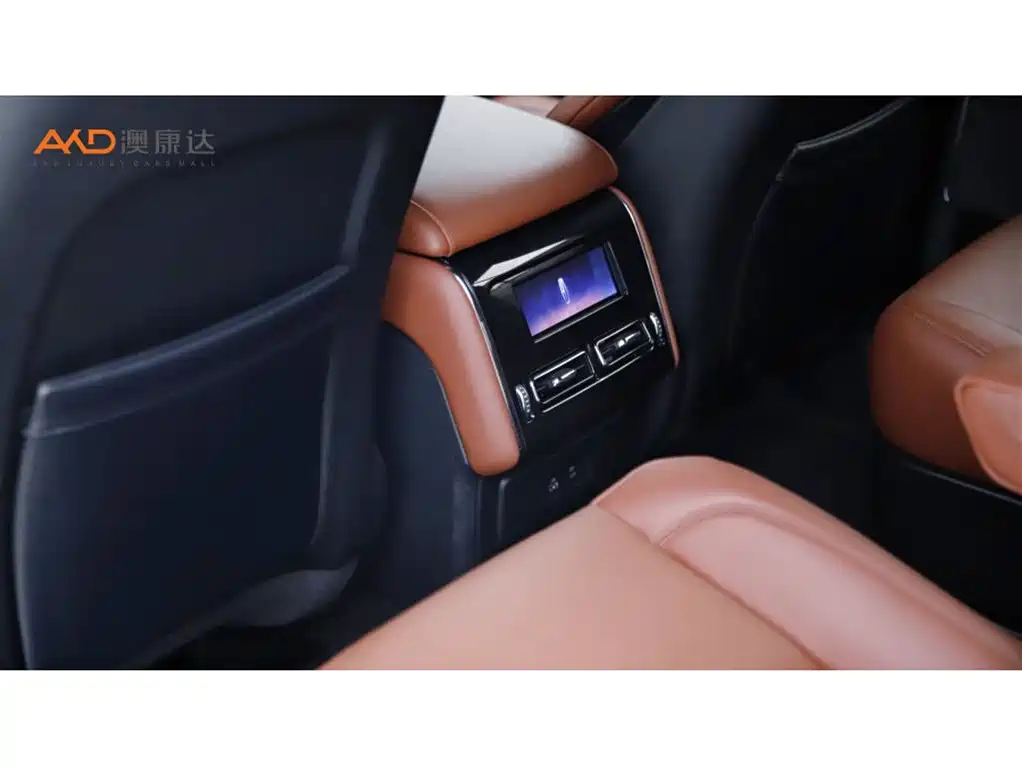 Lincoln Aviator — фото 10