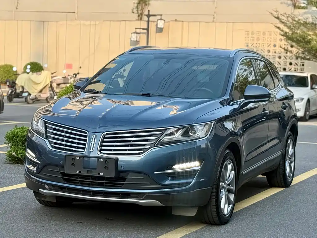 Lincoln MKC — фото 5