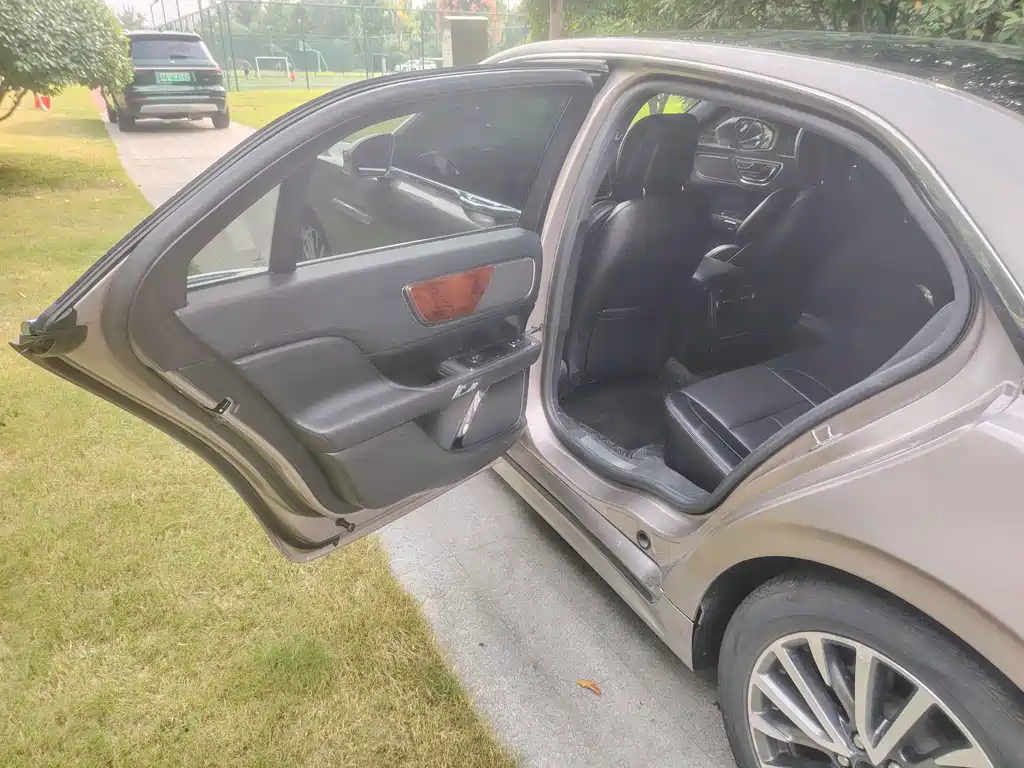 Lincoln Continental — фото 10
