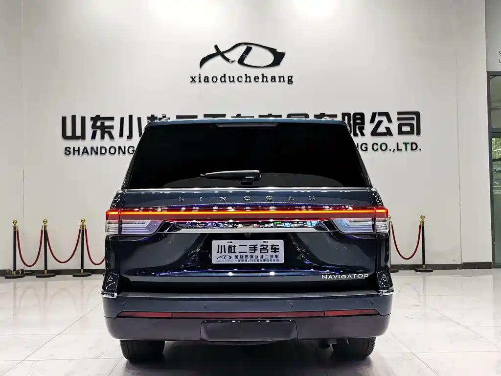 Lincoln Navigator — фото 13