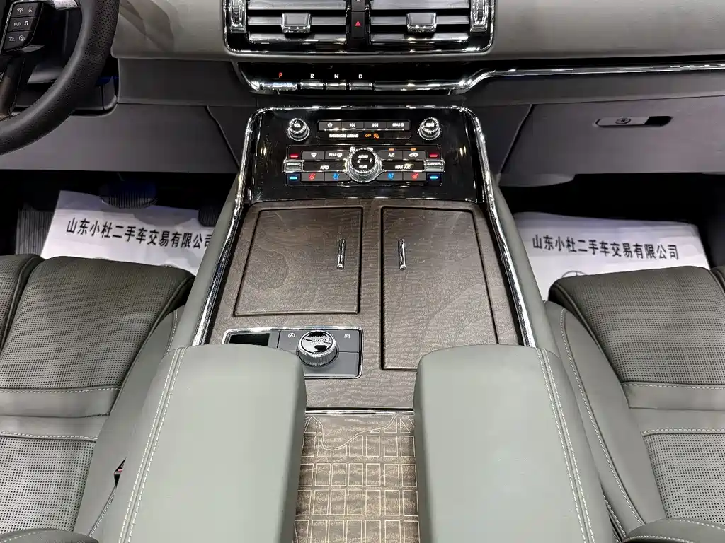 Lincoln Navigator — фото 5