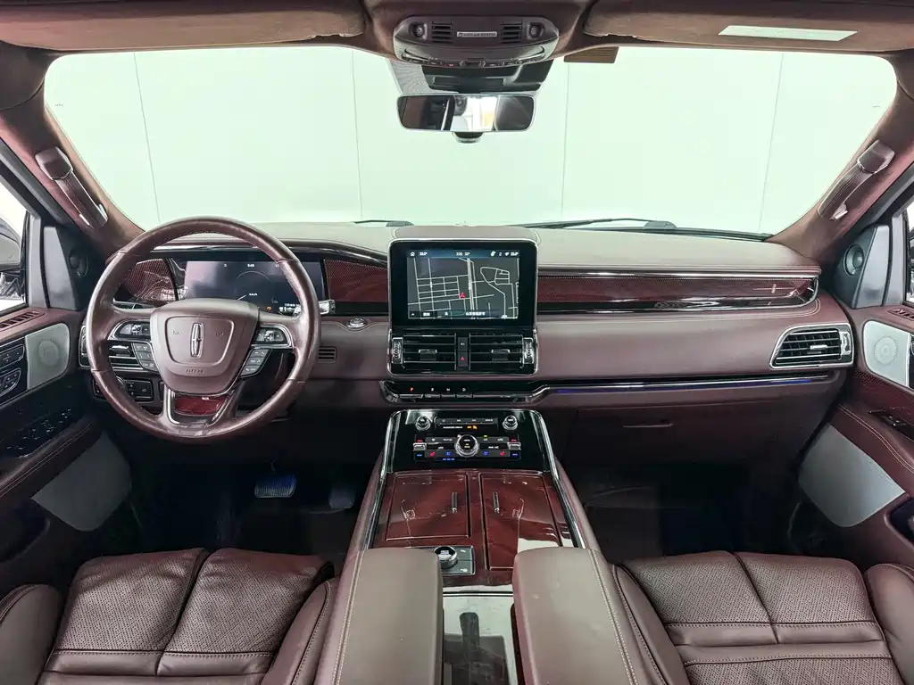 Lincoln Navigator — фото 10