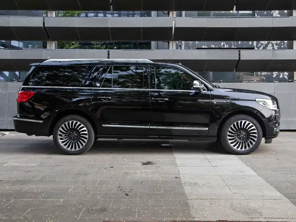 Lincoln Navigator — фото 5