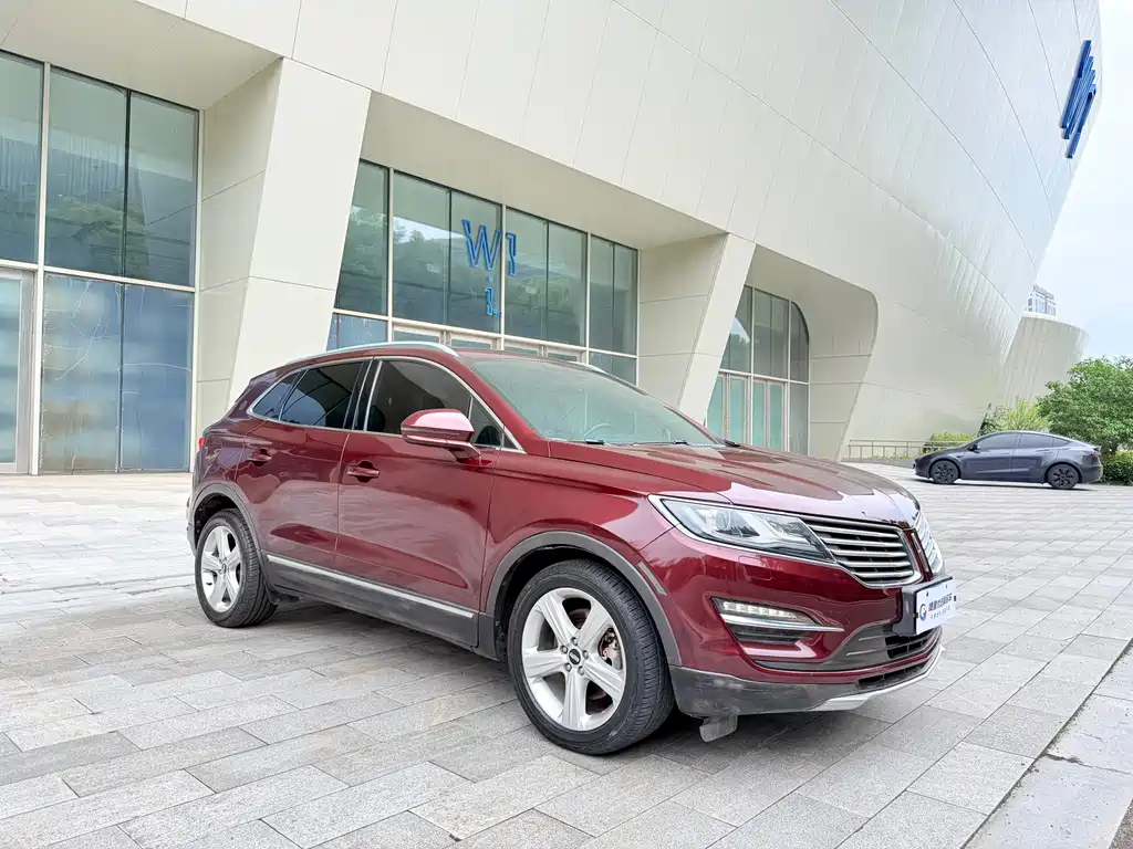 Lincoln MKC — фото 3