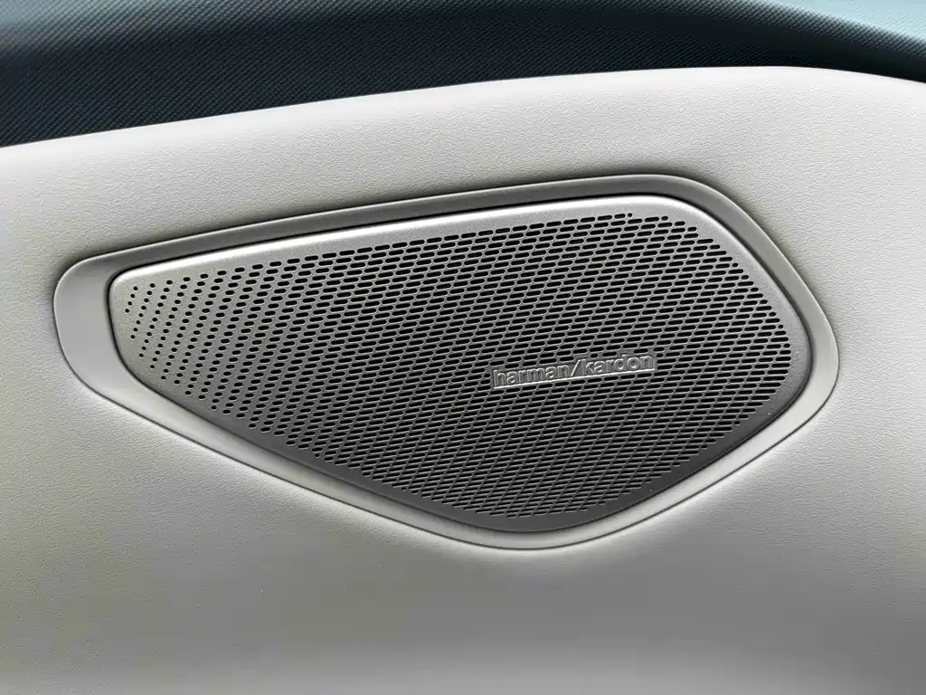 Lynk & Co Z10 — фото 14