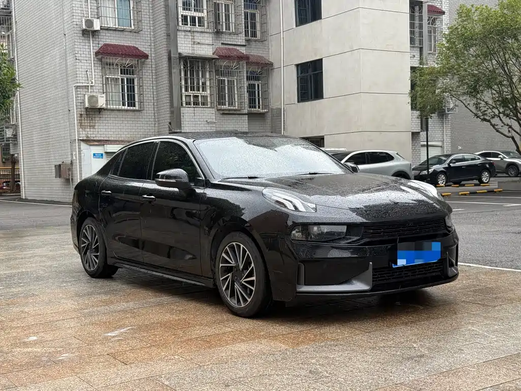 Lynk & Co 03 — фото 3