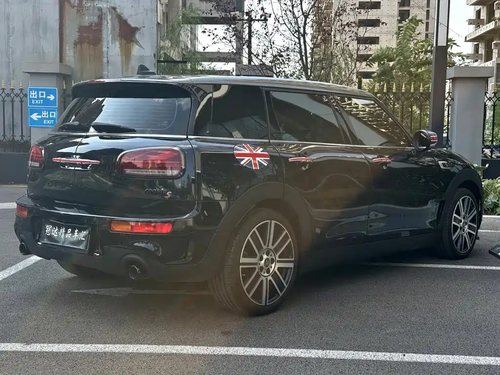 MINI Mini Clubman — фото 18