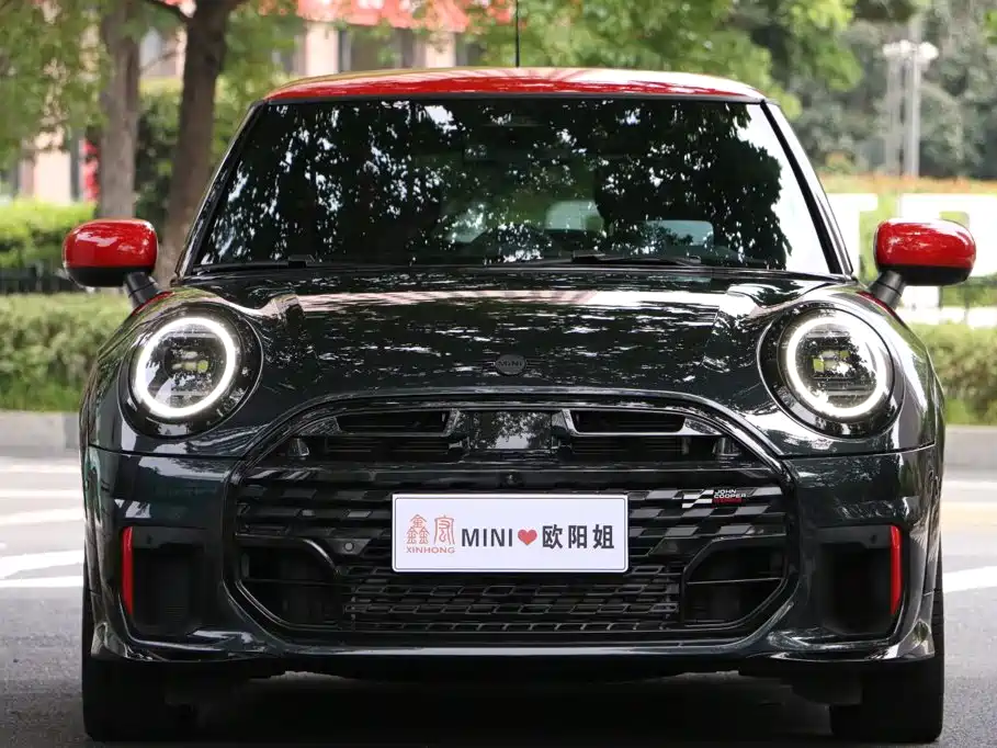 MINI Mini JCW — фото 2