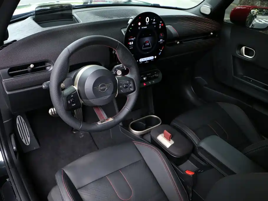 MINI Mini JCW — фото 13