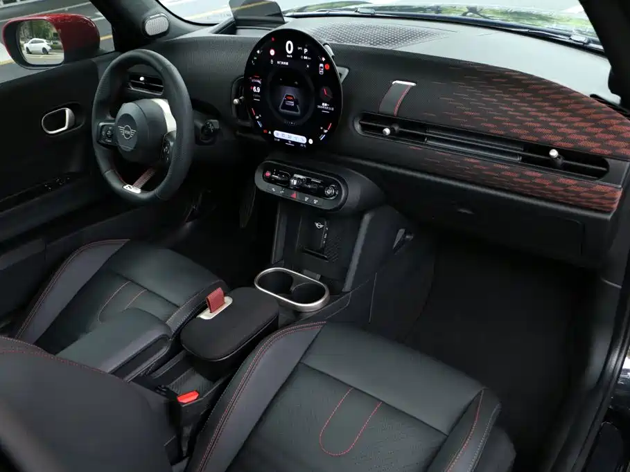 MINI Mini JCW — фото 18