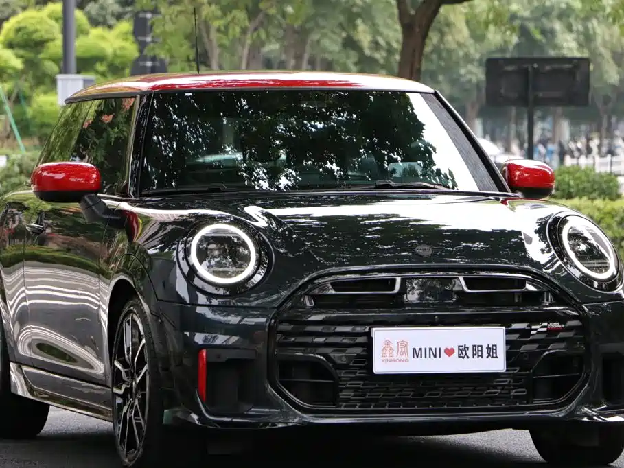 MINI Mini JCW — фото 3