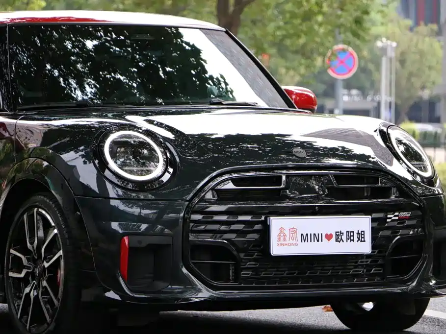 MINI Mini JCW — фото 8